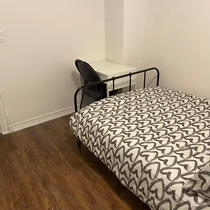 Maison d'hôtes Budget Quad With En Bathroom 36b, Toronto